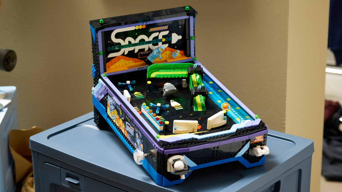 LEGO Icons 11374 Arcade Pinball Machine featured image