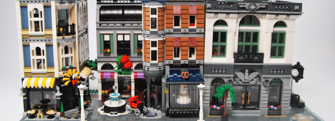 LEGO Creator Expert 10255 Assembly Square Review