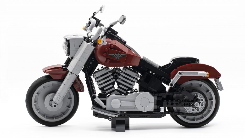 Going full throttle with LEGO Creator Expert 10269 Harley-Davidson