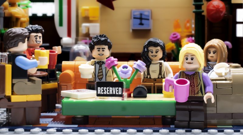 LEGO Ideas Friends 21319 Central Perk review