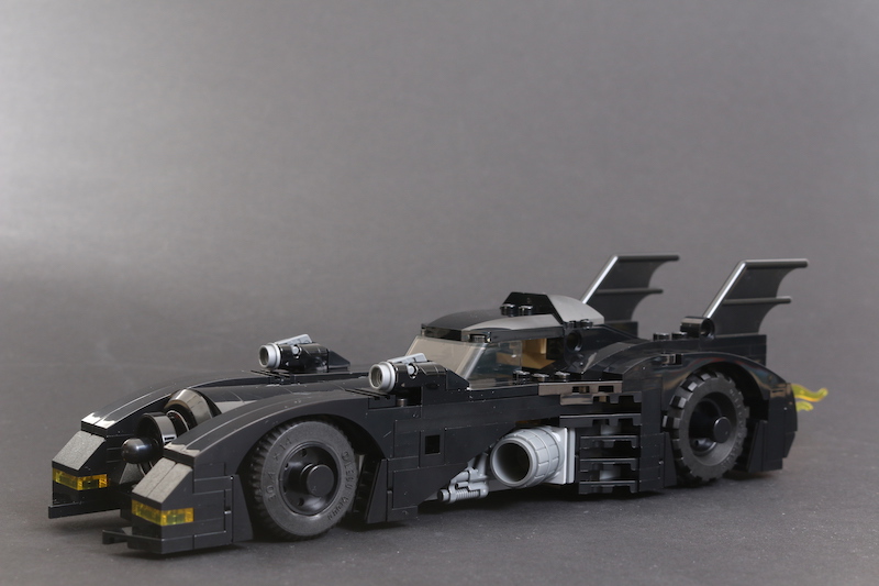 LEGO limited-edition 1989 Batmobile promotional minifig-scale set