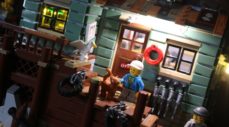 LEGO Ideas Old Fishing Store Review
