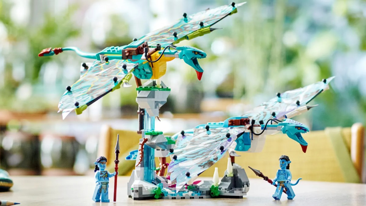 LEGO Avatar Jake & Neytiri's First Banshee Flight Set (75572) Toys - Zavvi  UK