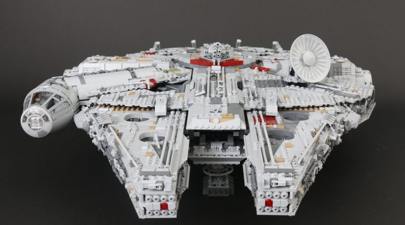 LEGO Star Wars Millennium Falcon 75192 (7541 pièces)