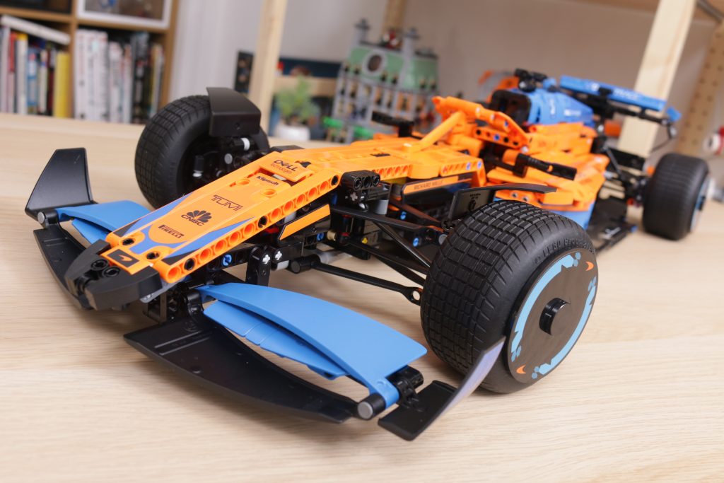 LEGO Technic 42171 Mercedes-AMG F1 W14 E Performance zooms onto