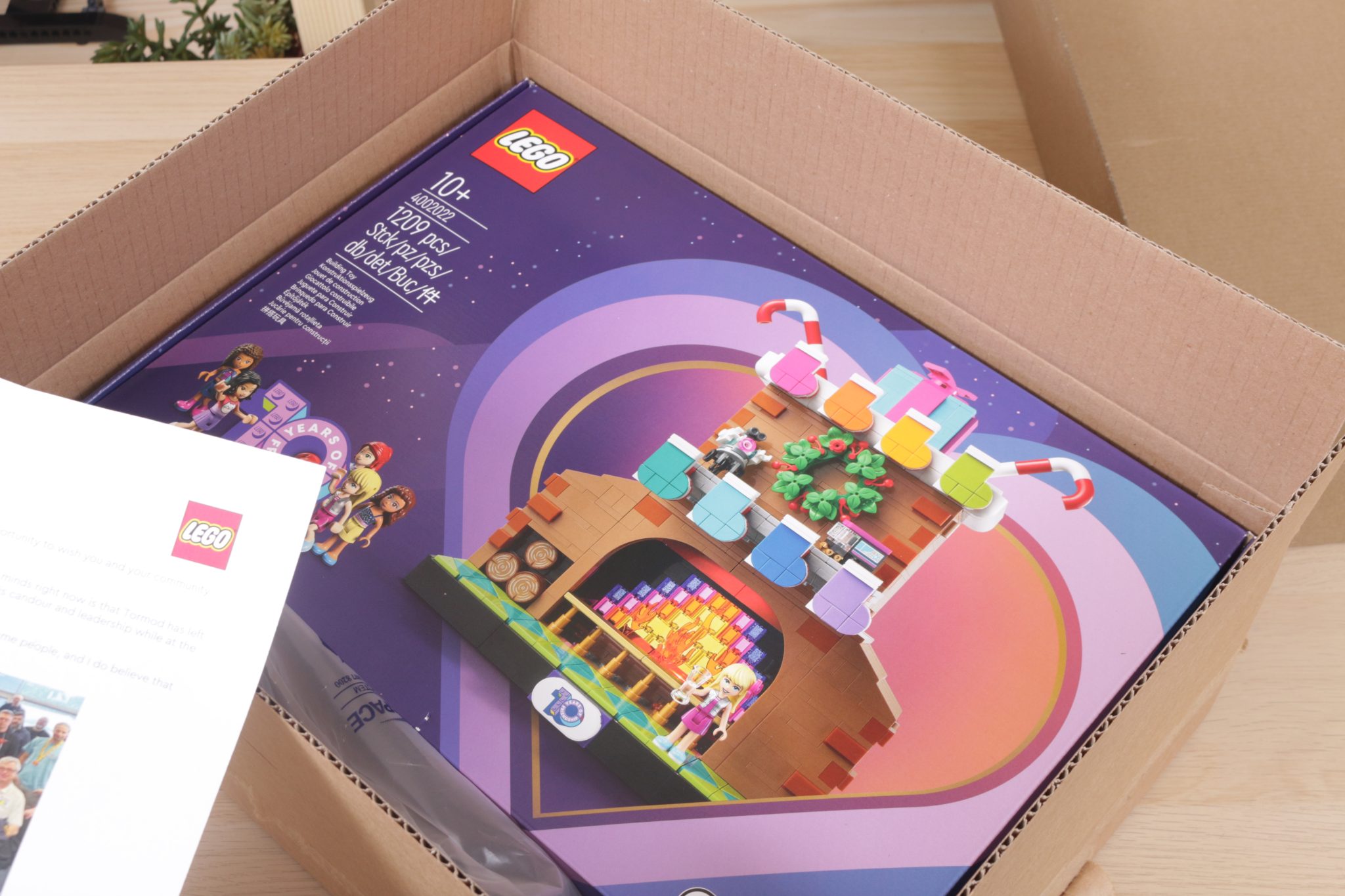 Last chance to win this year’s exclusive LEGO employee gift