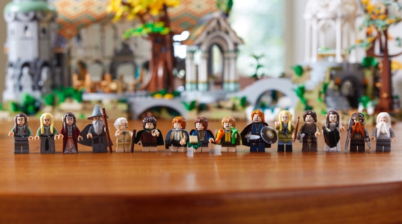 Lego MINIFIGURE Hobbit Il Signore degli Anelli Aragorn /w Mantello Rosso e  Spada -  Italia
