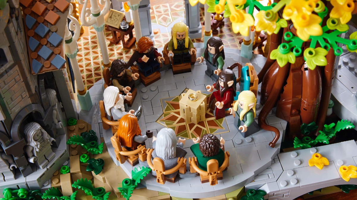 LEGO 10316 The Lord of the Rings: Rivendell invites surprise guests