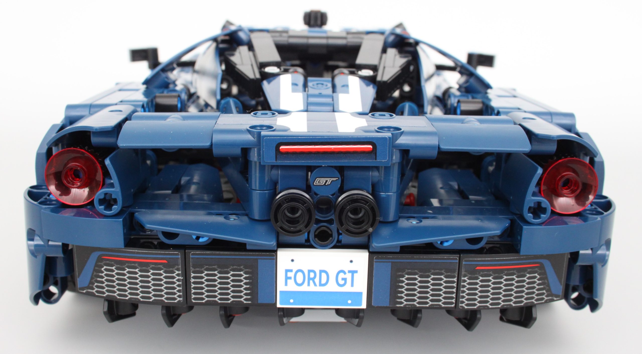 LEGO Technic Ford GT Review & Comparison 