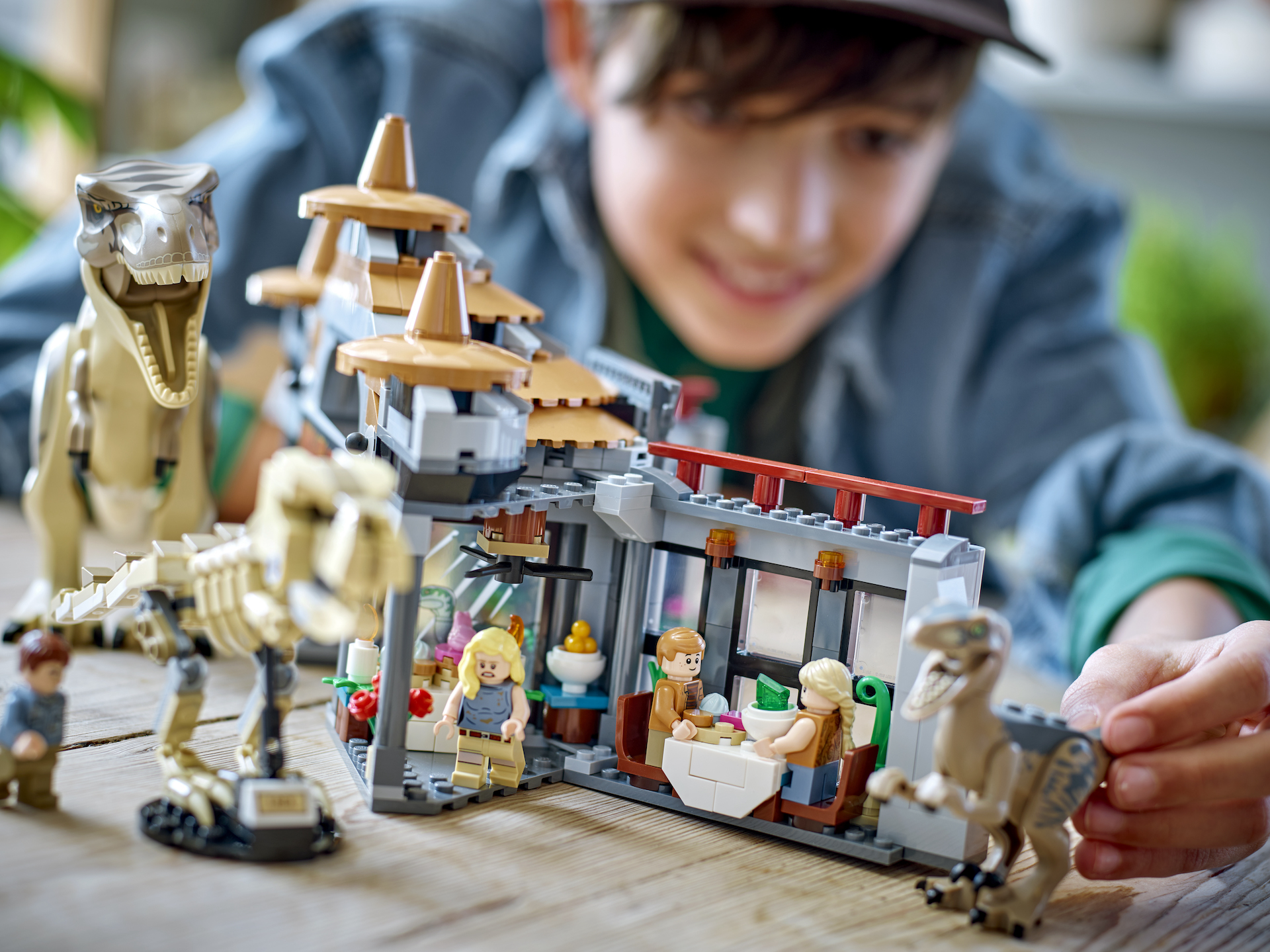 LEGO Jurassic World - Centro de Visitantes: Ataque de TRex e