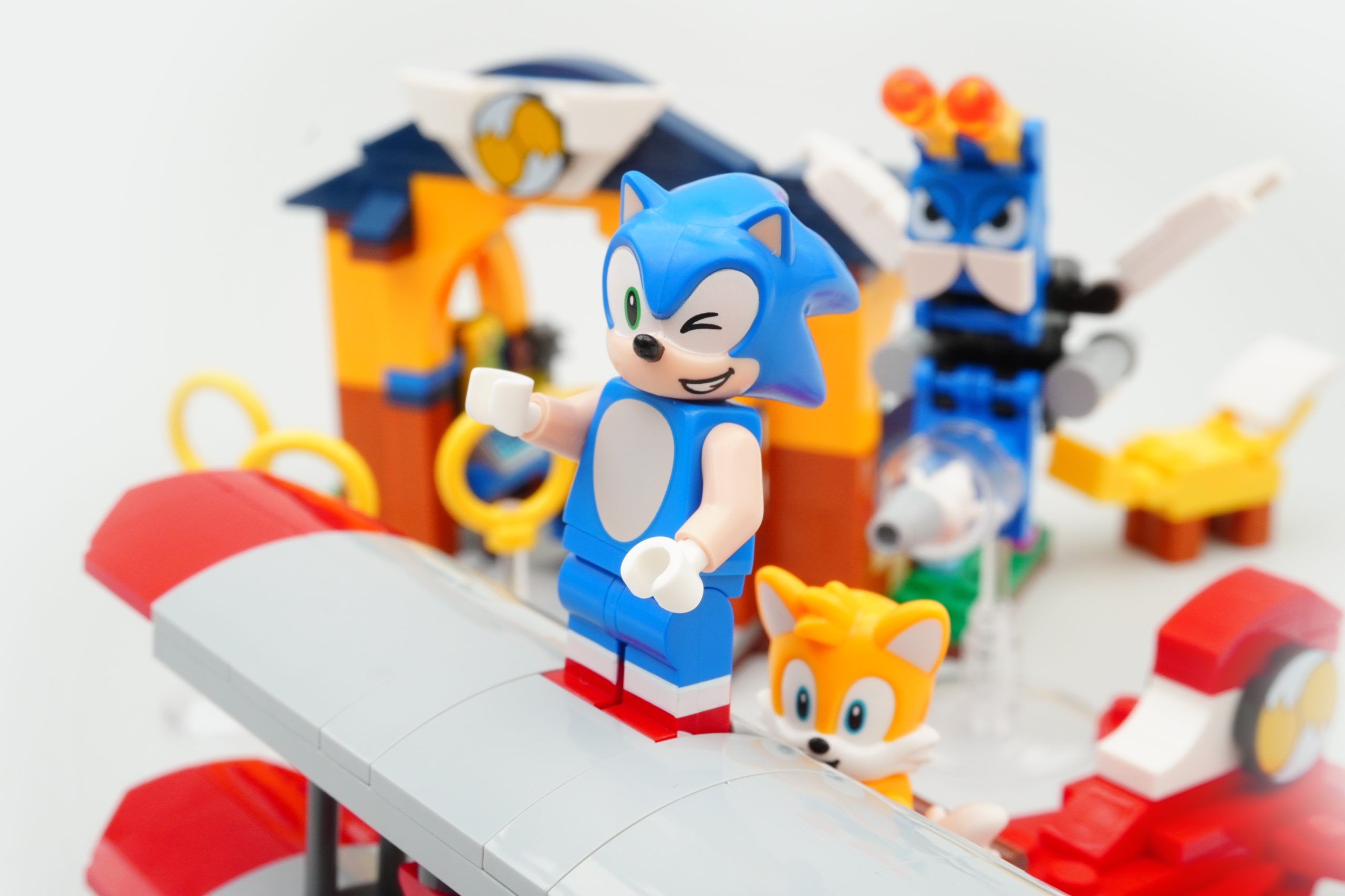 LEGO Sonic Tails' Workshop and Tornado Plane