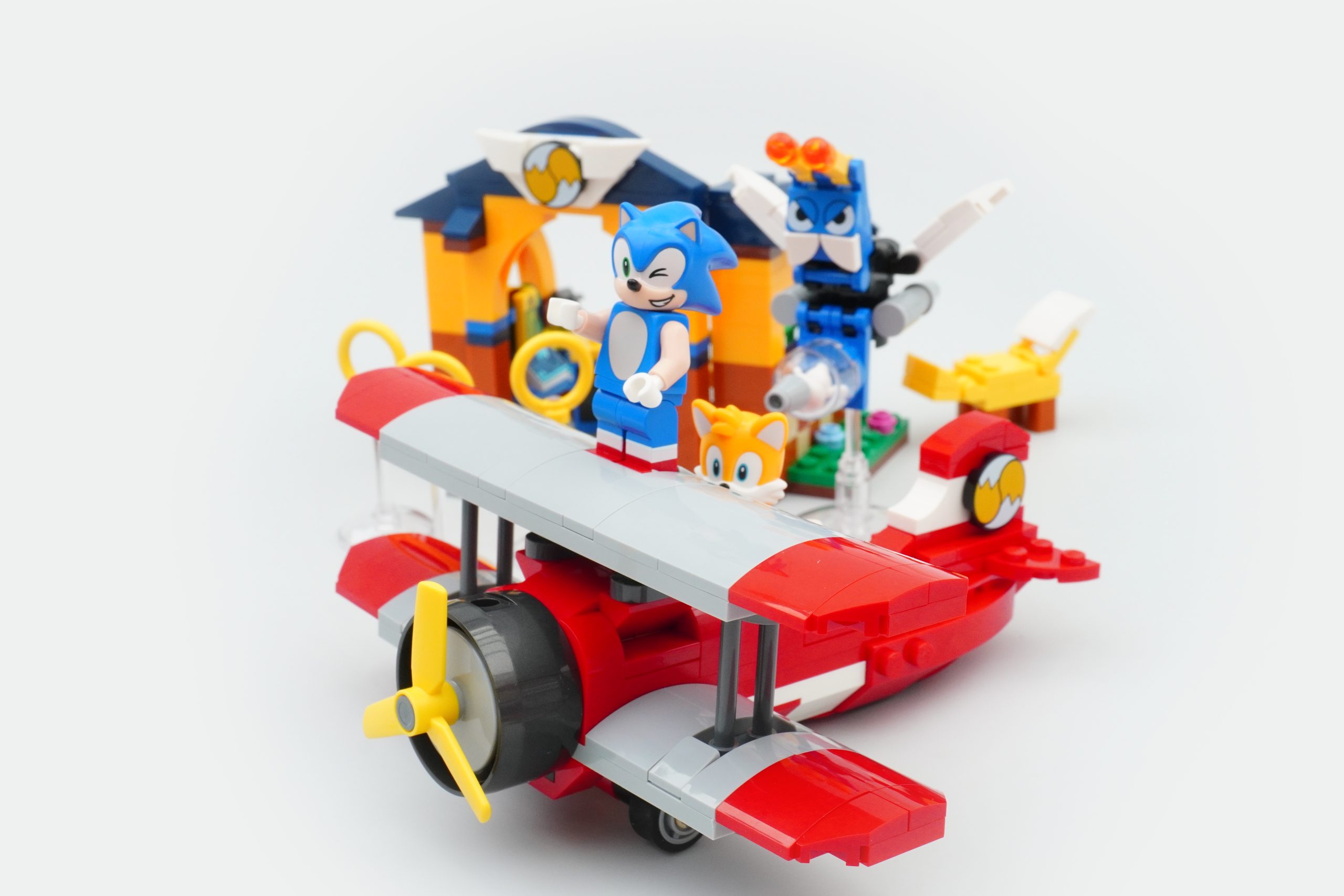 LEGO Sonic Tails' Workshop and Tornado Plane 76991
