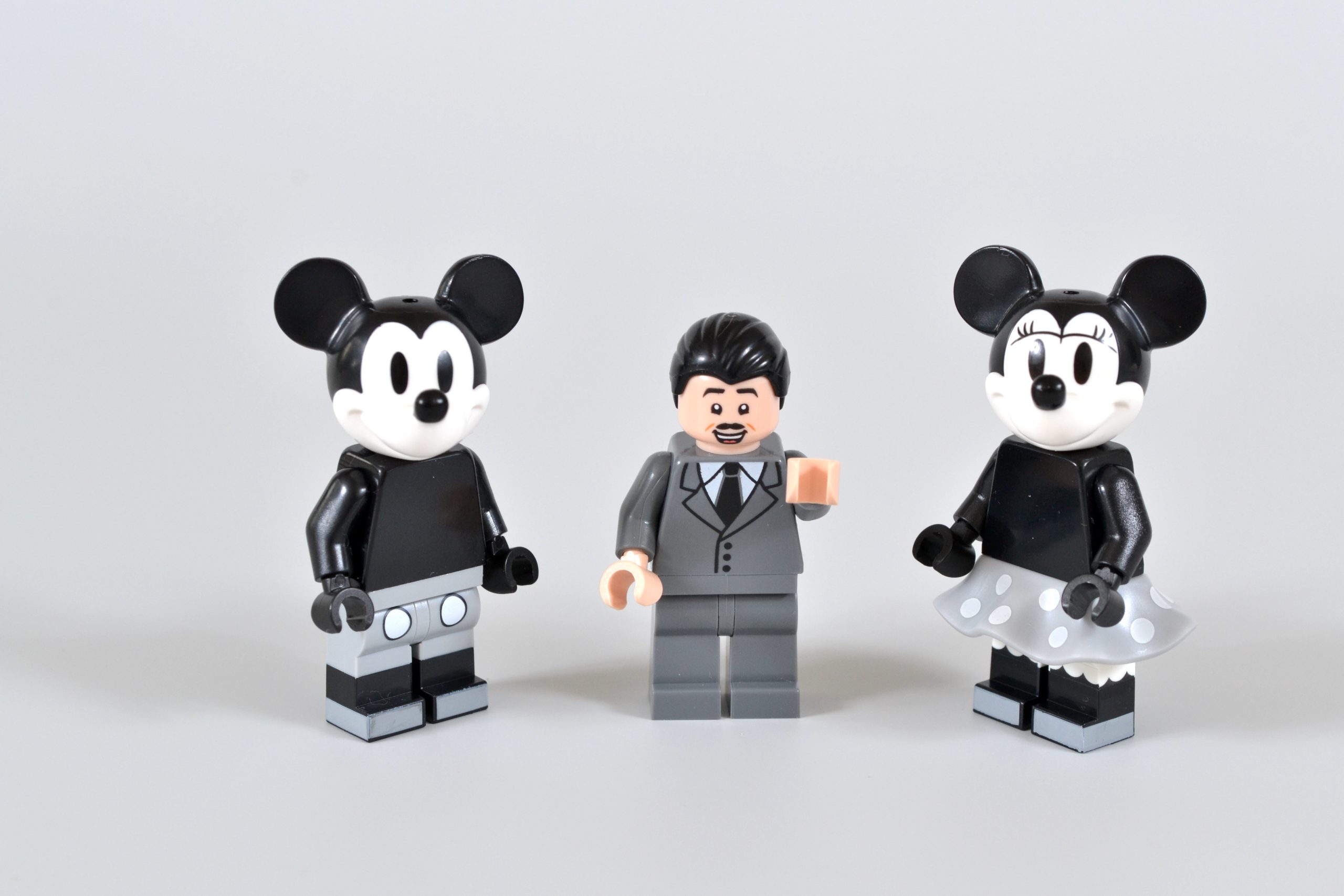 LEGO Disney 43230 Walt Disney Revisión de la cámara tributo