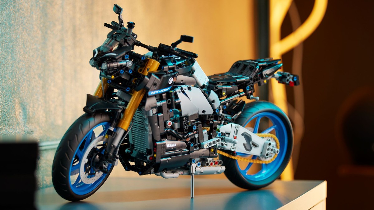 https://www.brickfanatics.com/wp-content/uploads/2023/07/LEGO-Technic-42159-Yamaha-MT-10-SP-lifestyle-featured.jpg