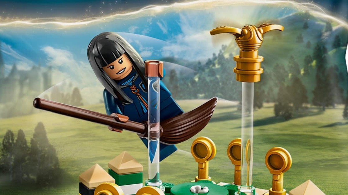 Free LEGO Harry Potter polybag available at Smyths Toys