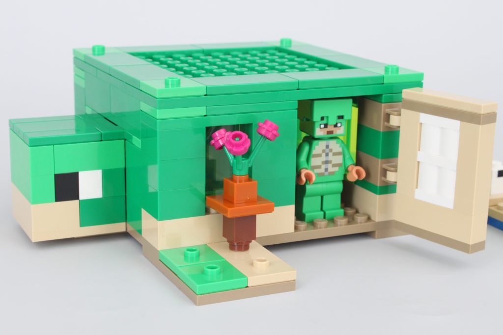 LEGO Minecraft 21254 La maison de Turtle Beach critique