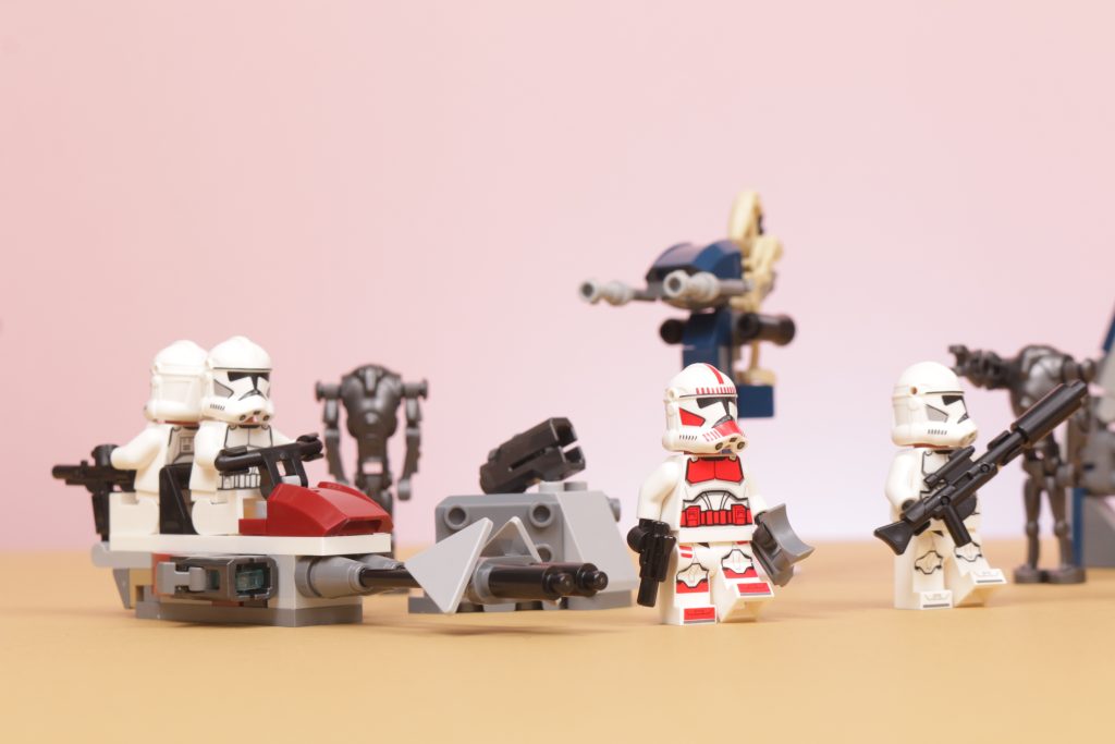 Star Wars: 75372 Clone Troopers and Droids Battle Pack info (from