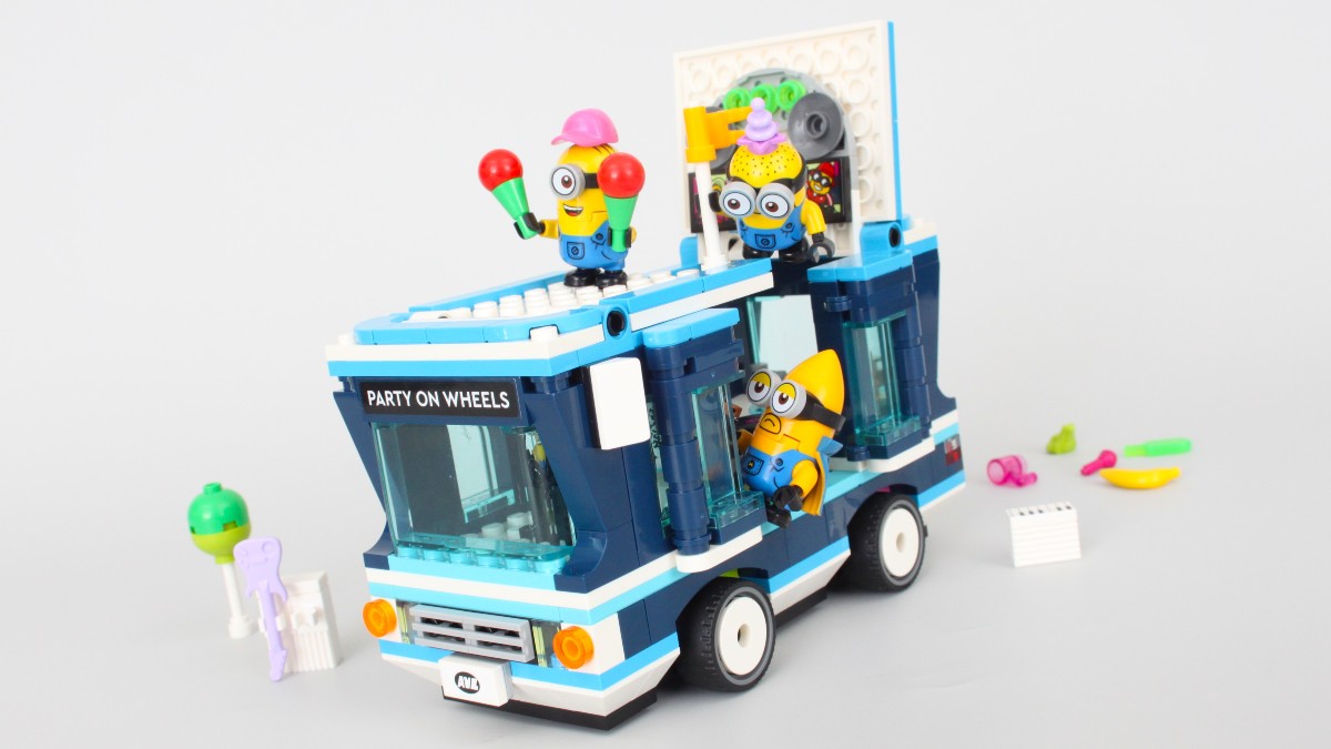 LEGO Despicable Me 4 75581 Minions' Music Party Bus review