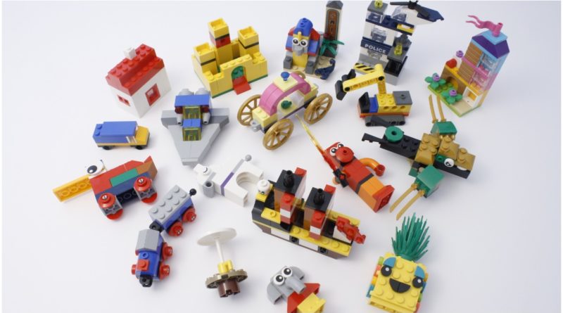 Plaque de construction Lego Classic : des constructions créatives pour tous  les âges