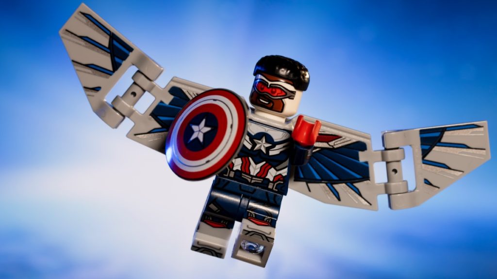LEGO 76258 Marvel La Figurine de Captain America, avec Bouclier