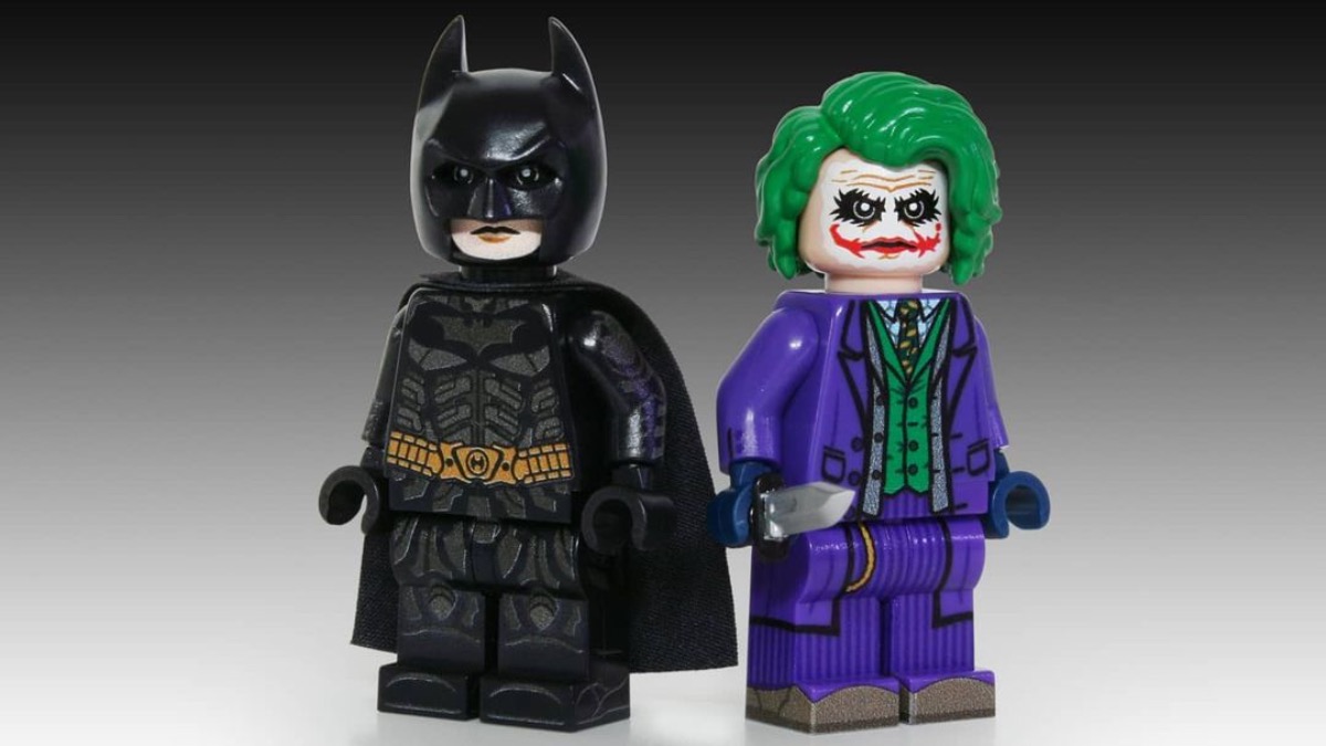 These custom LEGO minifigures of Batman and Joker are insane