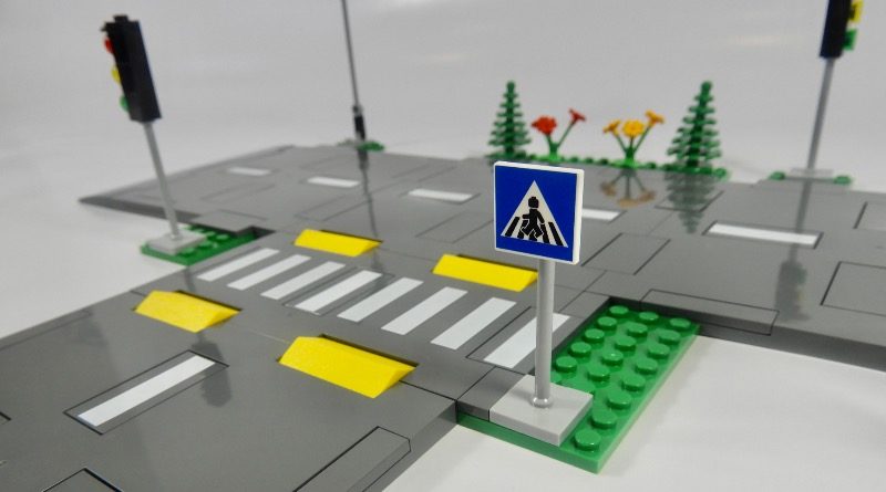 LEGO CITY 60304 Road Plates review
