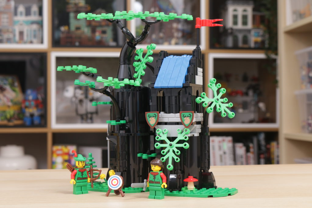LEGO 40567 Forest Hideout Castle System 90th Anniversary Store Exclusive 