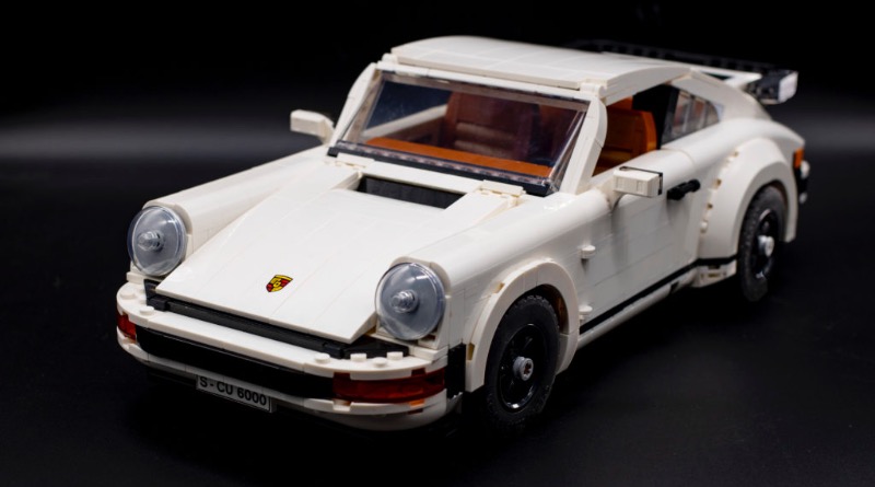 Should you buy LEGO Creator Expert 10295 Porsche 911?