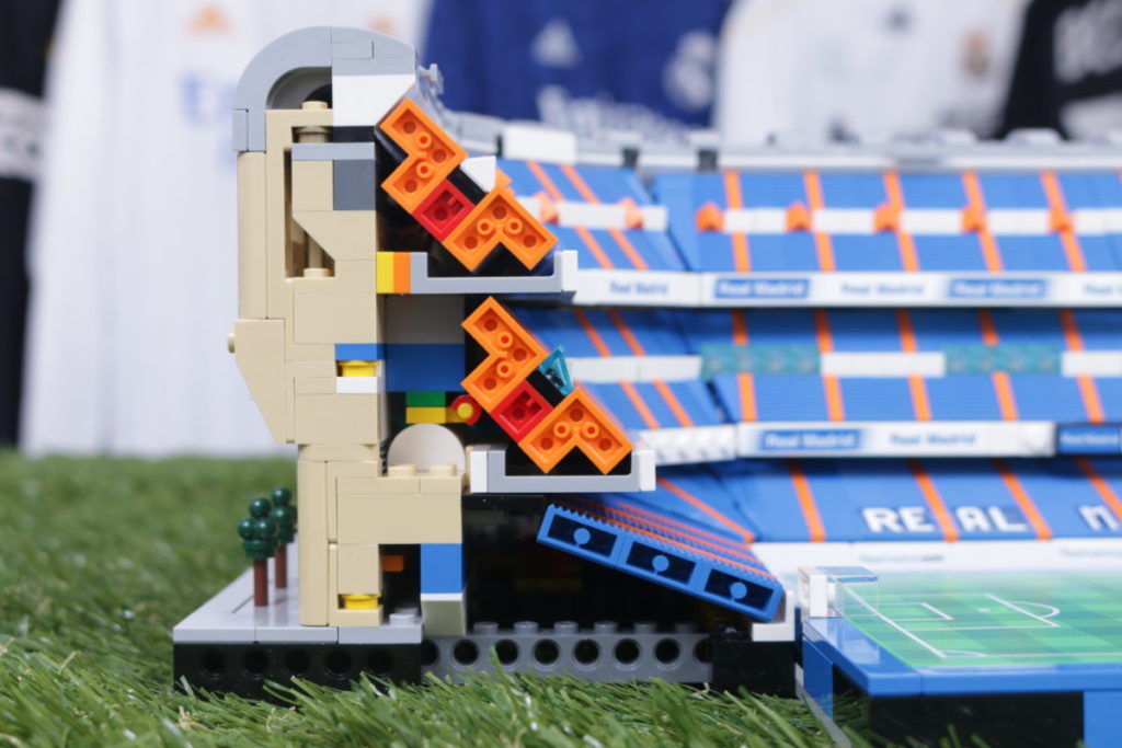 LEGO set 10299 Estadio del Real Madrid – Santiago Bernabéu, review completa  
