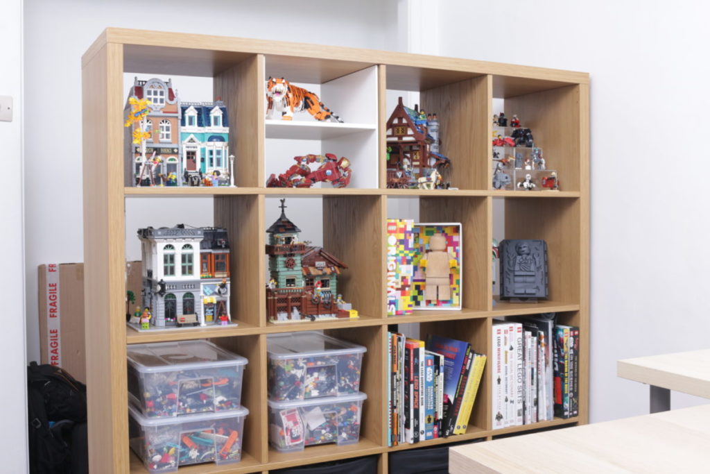 Revue et galerie de vitrines LEGO pour IKEA Kallax