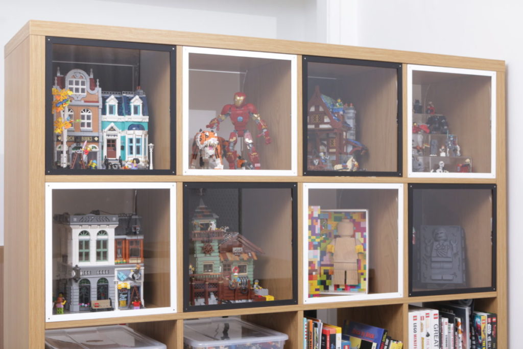 Recensione e galleria di LEGO Display Windows per IKEA Kallax