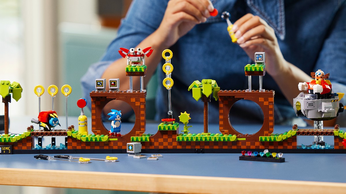 Je možné kombinovat více sad LEGO Ideas Sonic the Hedgehog