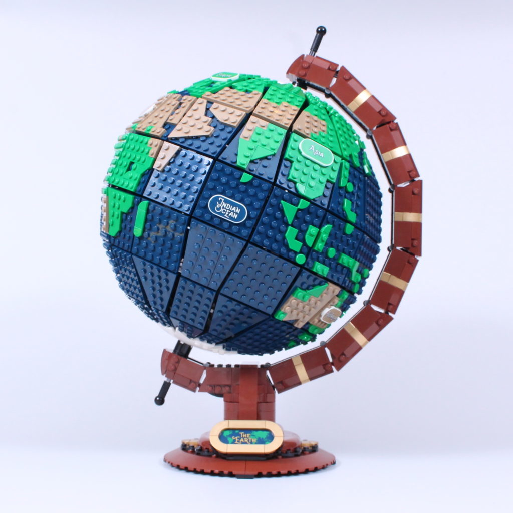 LEGO Ideas 21332 The Globe review, verdict and gallery
