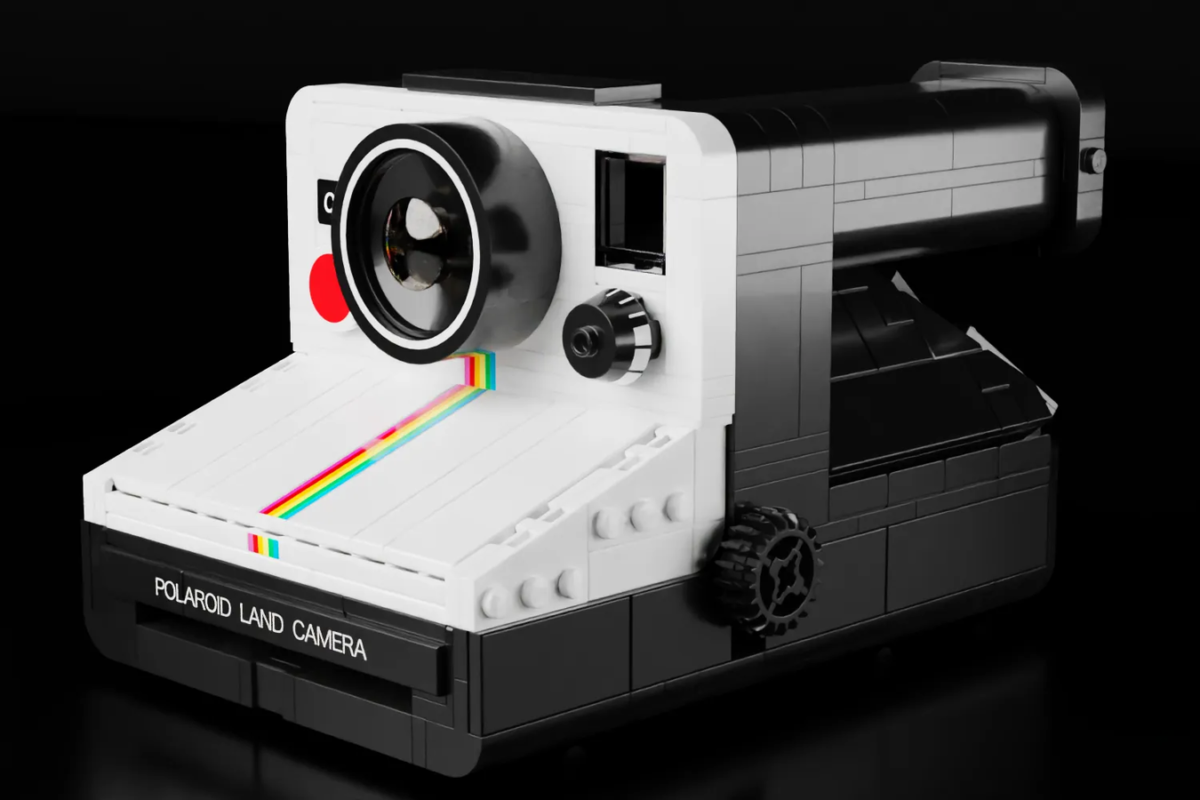 https://www.brickfanatics.com/wp-content/uploads/LEGO-Ideas-Polaroid-OneStep-SX-70-6.png