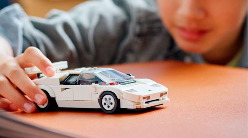 The Top 5 Famous Cars Turned into Legos - The News Wheel