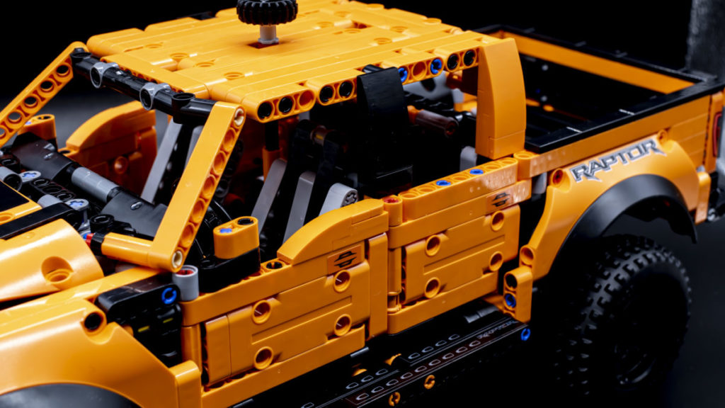 LEGO Technic 42126 Ford F-150 Raptor review and gallery