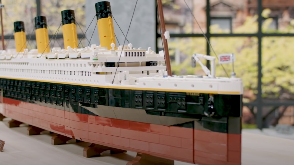 LEGO for Adults 10294 Titanic gets longest designer