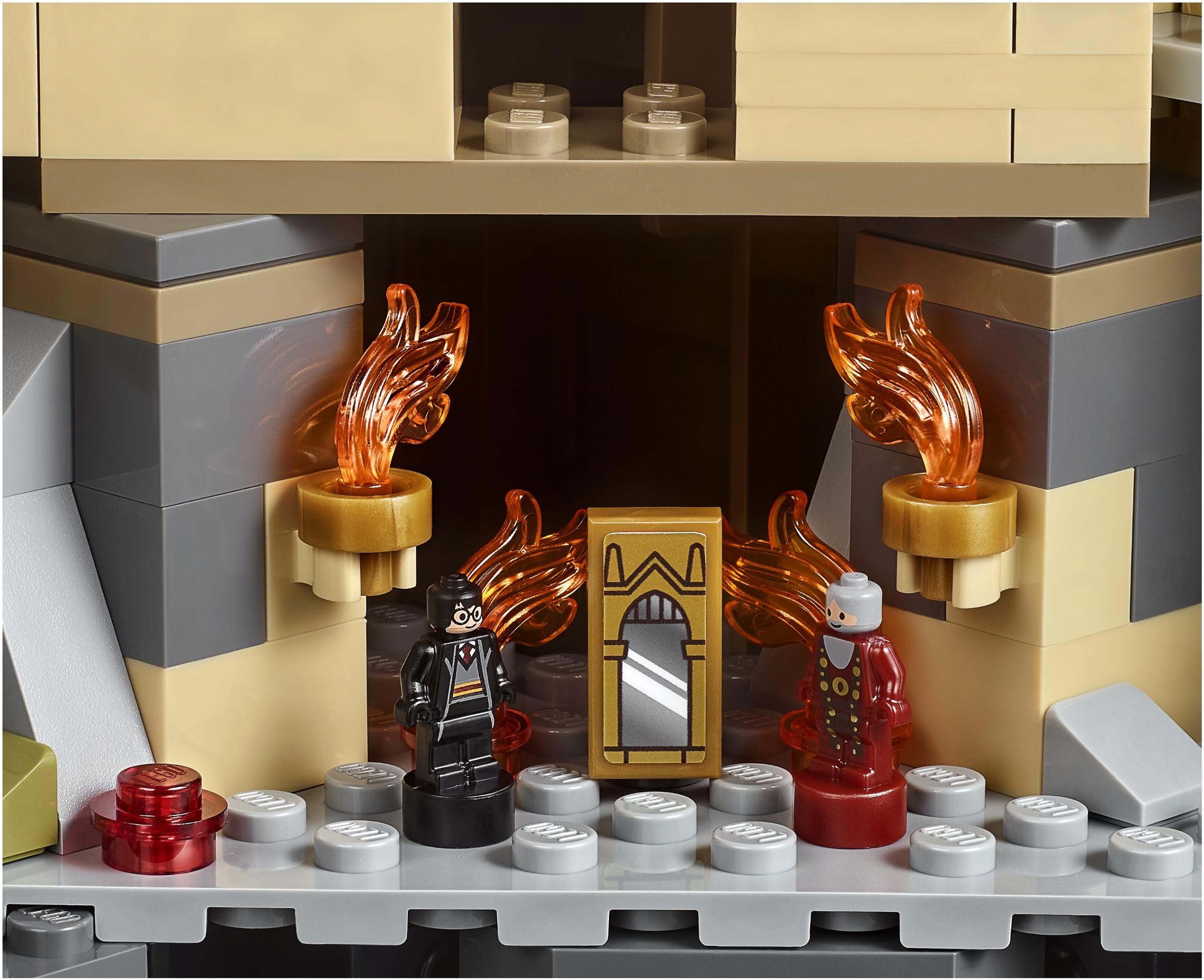 Comparando a microescala LEGO Harry Potter Hogwarts castelos